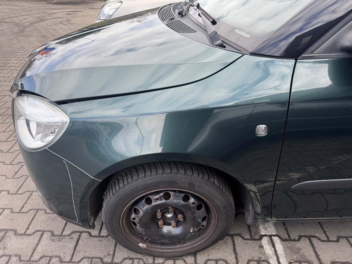 Skoda Fabia 2 original Kotfl&uuml;gel vorn links LF6K Highland Gr&uuml;n Bj.2008